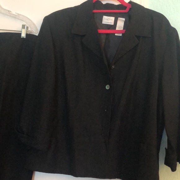 Emma James pantsuit - Picture 2 of 3